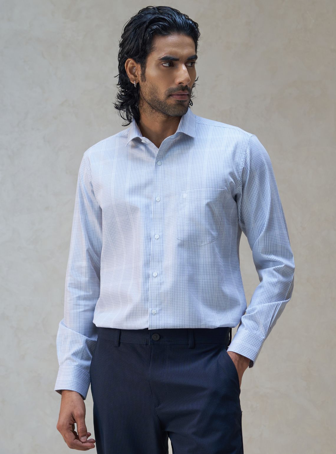 The 2026 Airport Look: Traveling in Breathable Premium Linen